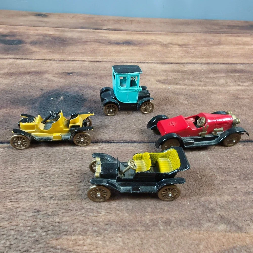 Tootsietoy Diecast Cars Kids OS Multi Fair Classic Series Vintage Set of 4 USA